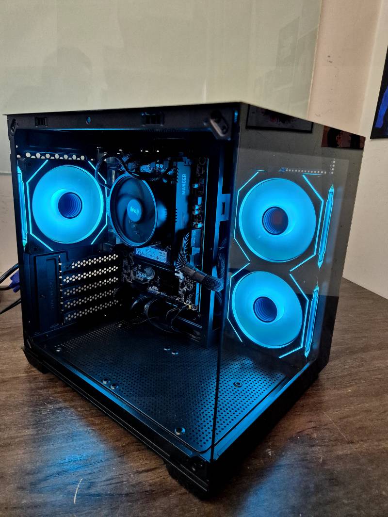 RYZEN 5 5600G - 16GB DDR4 - VEGA7 