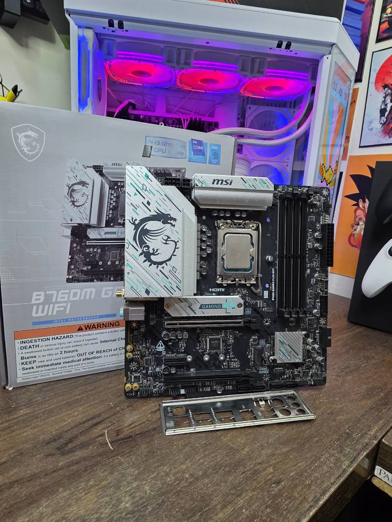B760M Gaming Plus MSI, Placa mãe Intel LGA 1700, M-ATX, DDR5, Wi-Fi, Preto - B760M GAMING PLUS WIFI