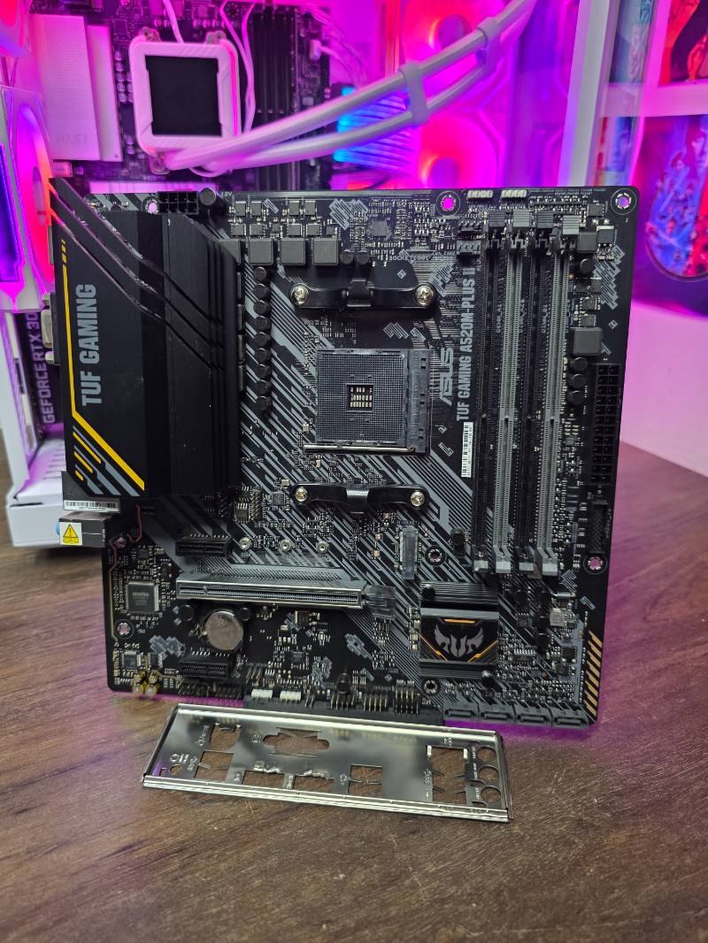 A520M Asus TUF Gaming A520M-PLUS II, DDR4, Socket AMD AM4, M-ATX, Chipset AMD A520, Placa mãe 