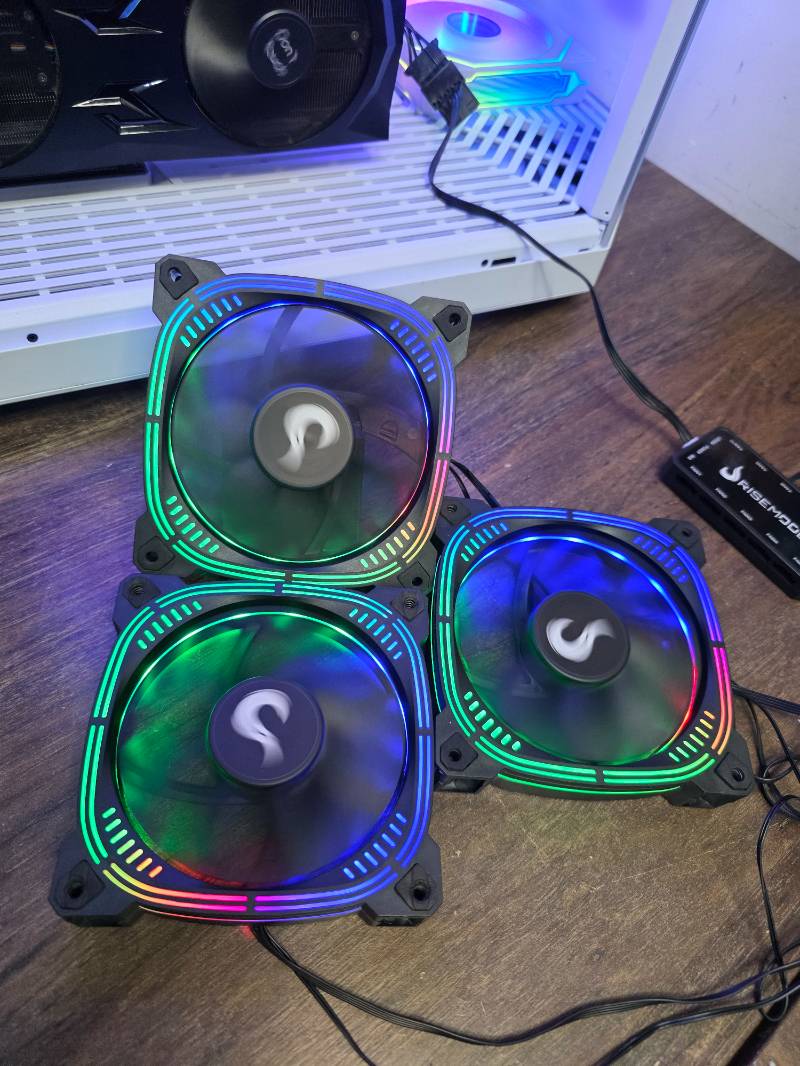 3x Ventoinha Rise Mode Aura Pro, 120mm, ARGB + Controladora 