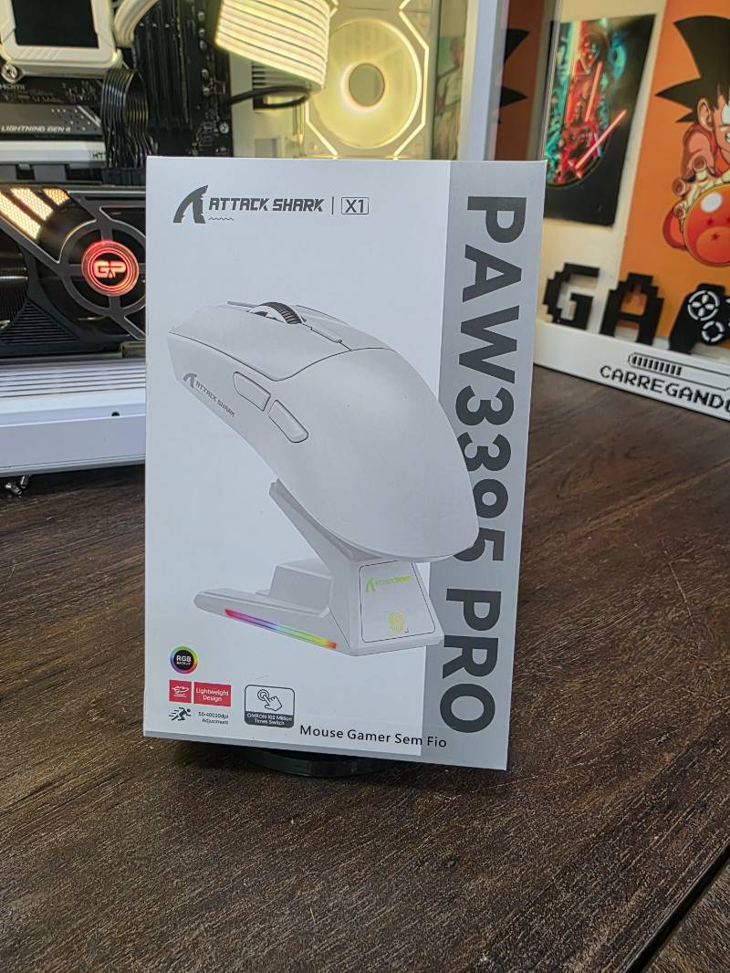 Mouse Gamer sem Fio Attack Shark X1 Ultraleve com Base de Carregamento Magnético RGB, Tri-Mode, 40.000 DPI, Sensor Óptico PAW3395 PRO, 6 Botões - Preto