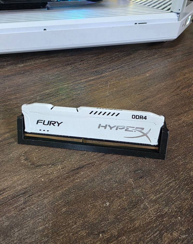 16GB DDR4 Memória Ram Kingston 2400Mhz DDR4 CL15 DIMM Fury White, Hyperx 