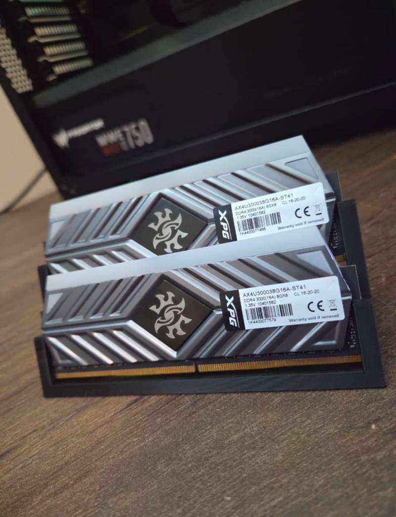 16GB (2x8GB)  Memória RAM XPG Spectrix D41 RGB, 8GB, 3000MHz, DDR4, CL16, Preto