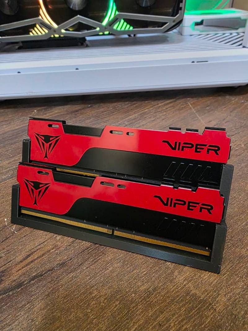 32GB 4000MHZ DDR4 (2x16GB) Memória Patriot Viper, DDR4, 4000MHz, C20, Vermelho e Preto