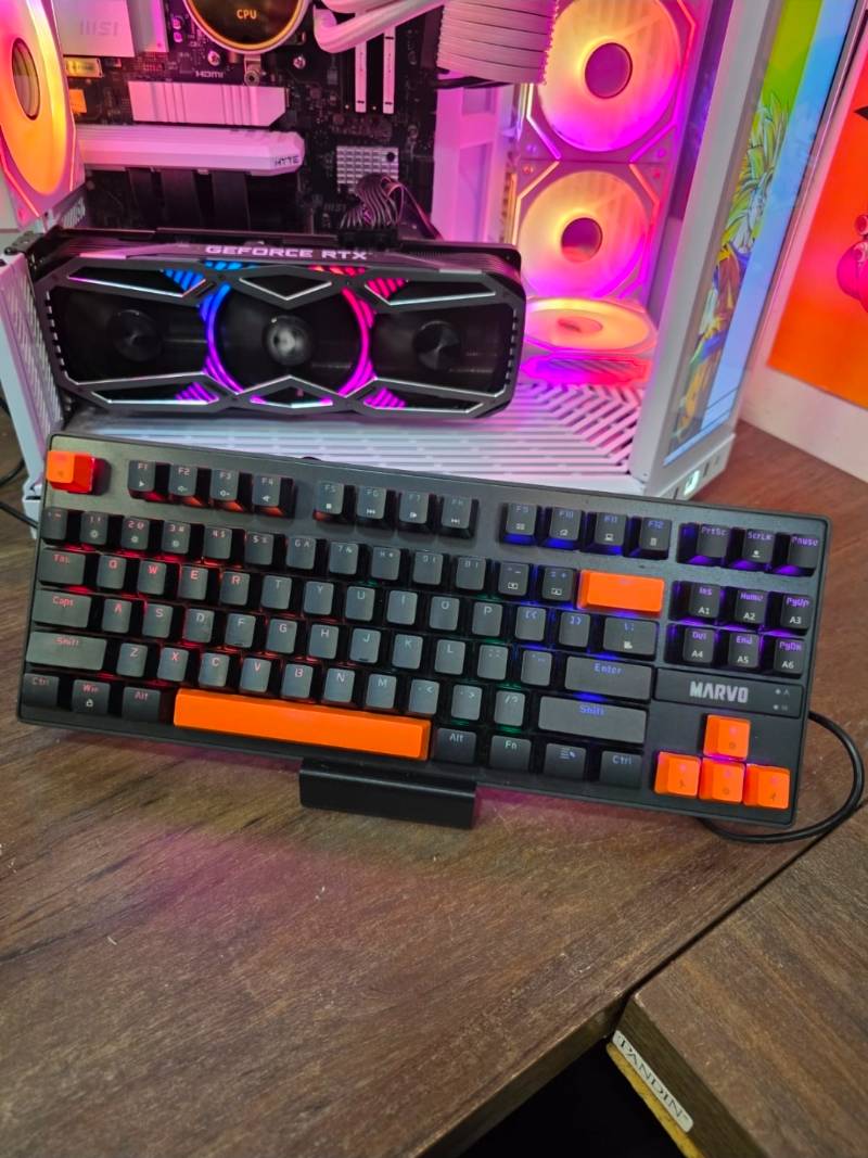 Teclado Mecânico Gamer Marvo KG901C, Rainbow, Switch Blue