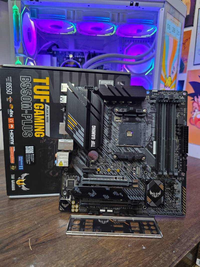 B550M Asus TUF Gaming B550M-PLUS, Placa mãe AMD AM4, mATX , DDR4, M.2

