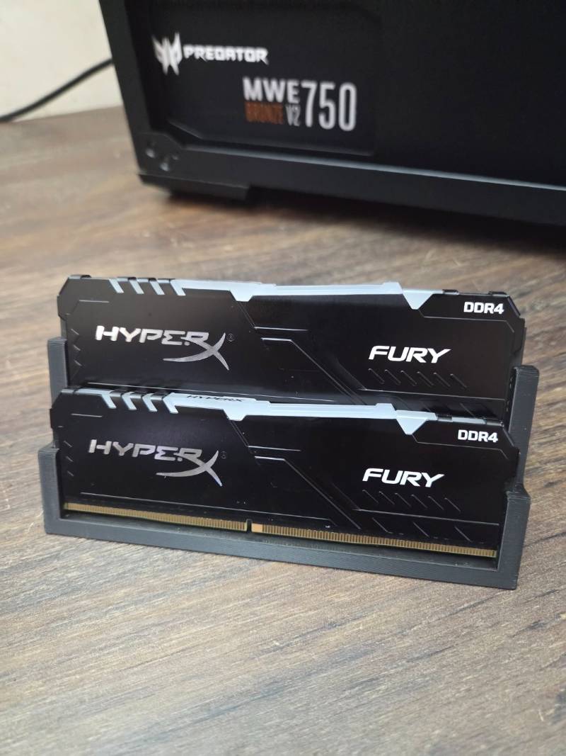 16GB (2x8GB) Memória HyperX Fury RGB, 2666MHz, DDR4, CL16, Preto - HX426C16FB3AK2/16
