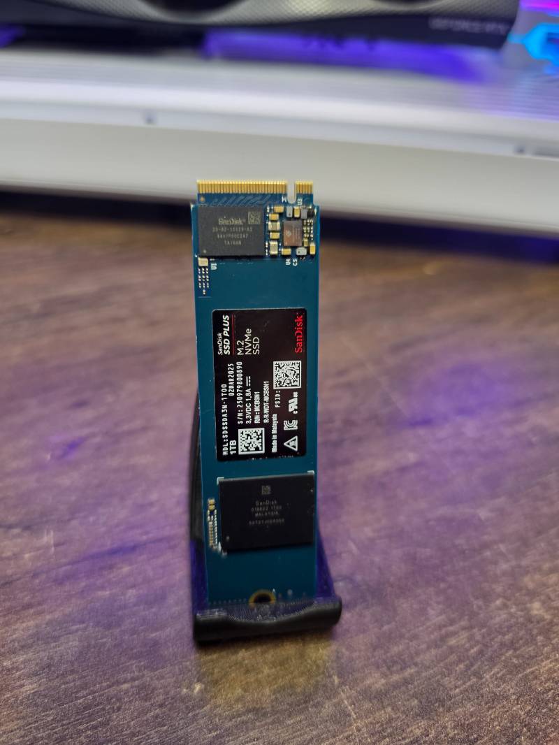 1TB SSD Sandisk Plus, M.2 2280 NVMe Pcie Gen 3.0, Leitura 3200MB/s E Gravação 2500MB/s